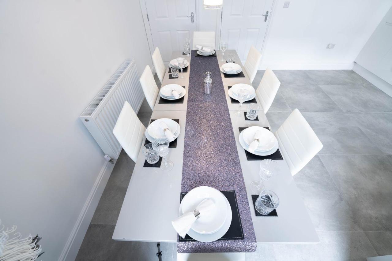 Entire Modern Home With Private Parking For 6/8 Persons Ворксоп Екстер'єр фото
