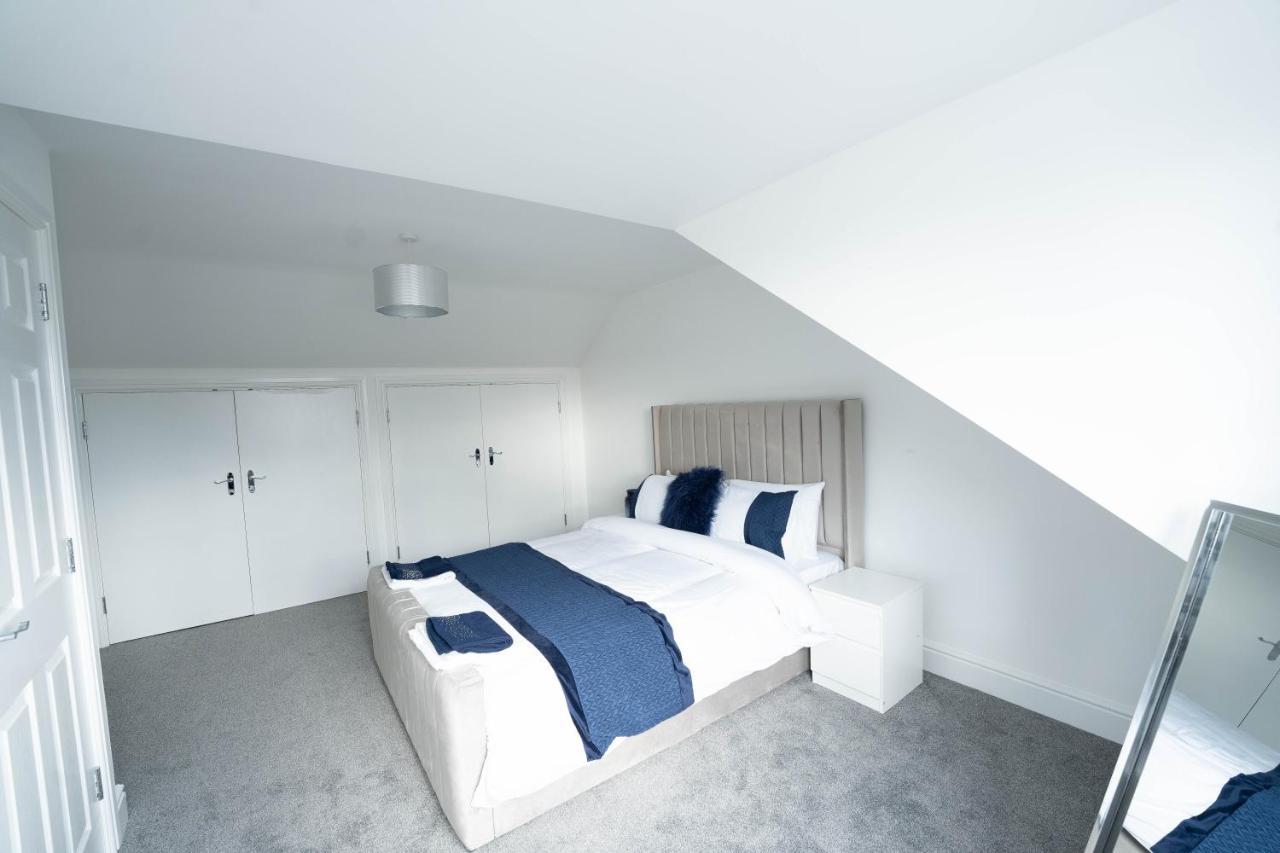 Entire Modern Home With Private Parking For 6/8 Persons Ворксоп Екстер'єр фото